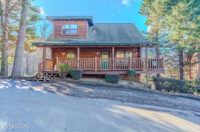 2010 Bear Creek Way, Sevierville, TN