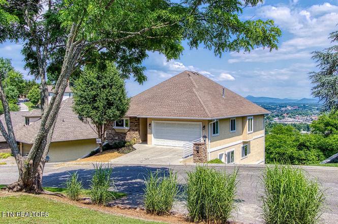 452 Maggie Mack Ln, Sevierville, TN
