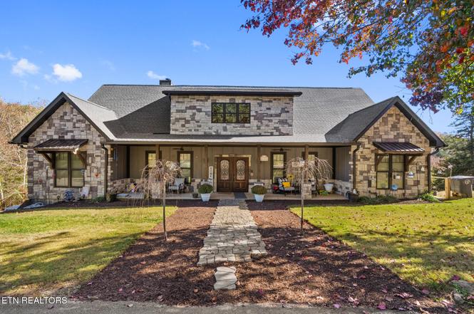 975 Lake Smoky Rd, Sevierville, TN