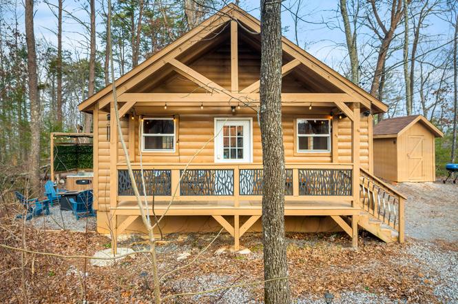 1634 S Mountain View Rd, Sevierville, TN