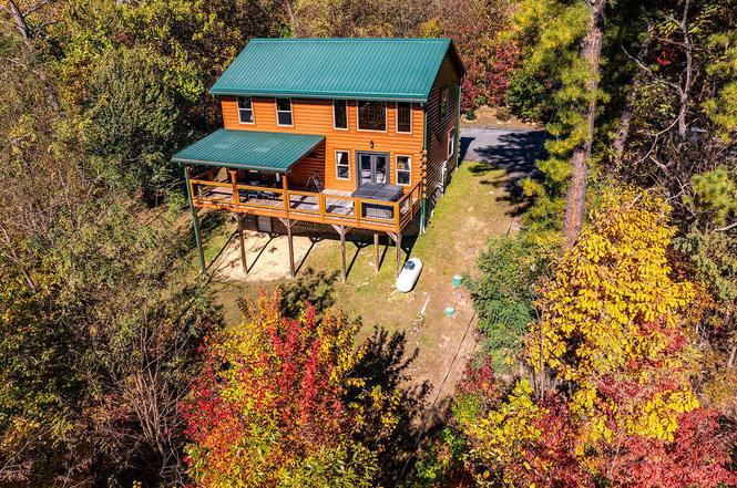 1032 Twin Oaks Rd, Gatlinburg, TN