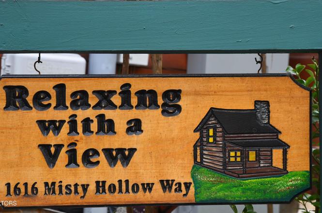 1616 Misty Hollow Way, Gatlinburg, TN
