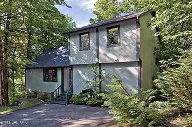 1348 N Baden Cir, Gatlinburg, TN