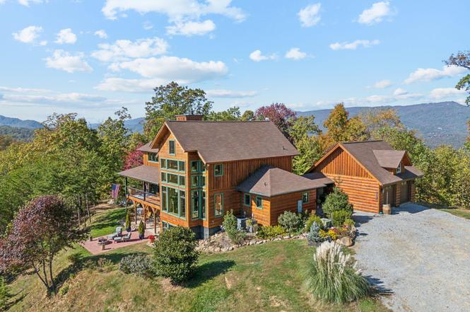 1642 Little Cove Rd, Sevierville, TN