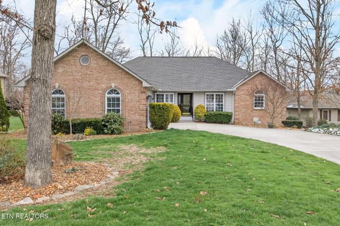 127 Stonewood Dr, Crossville, TN