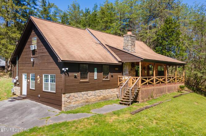 833 Union Hill Dr, Sevierville, TN