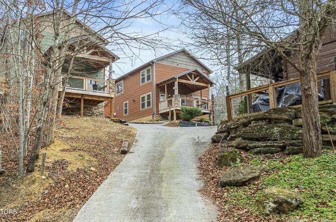 1012 Ravens Ford Way, Sevierville, TN