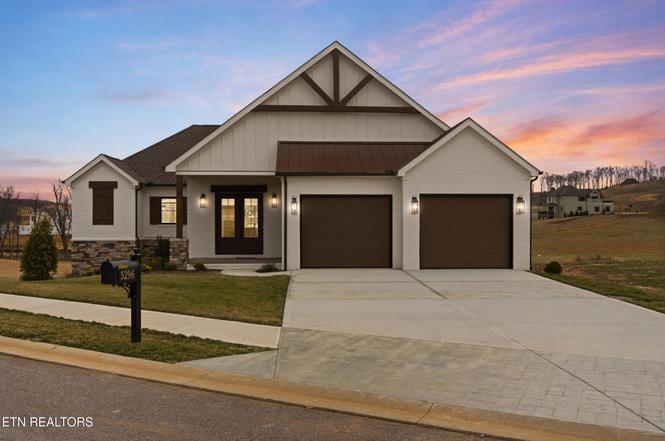 5296 Old Club Rd, Loudon, TN