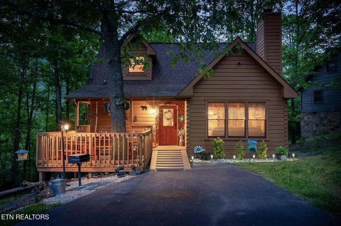 3513 Country Pines Way, Sevierville, TN