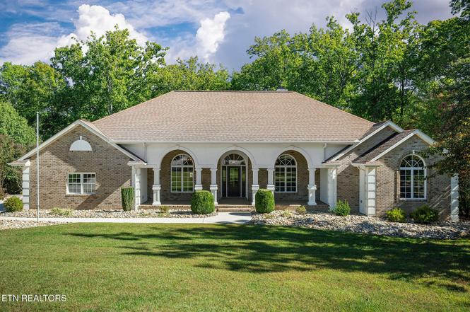 64 Cedar Ridge Ct, Crossville, TN