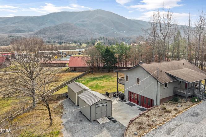 3225 Laurelwood Ave, Sevierville, TN