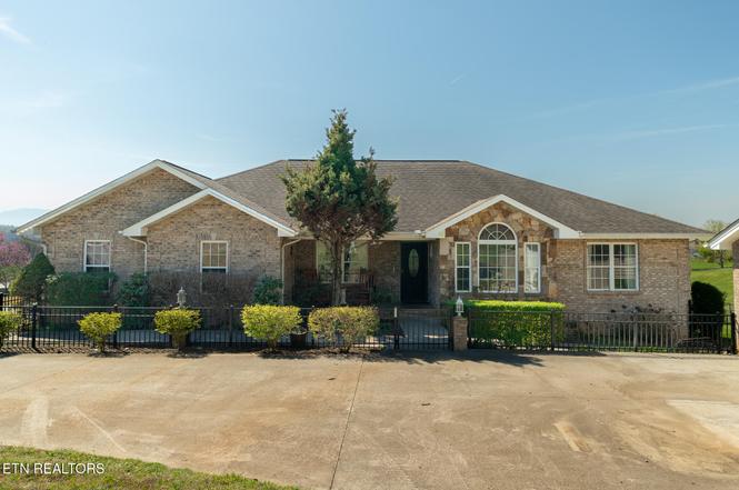 1339 Jim Fain Rd, Sevierville, TN