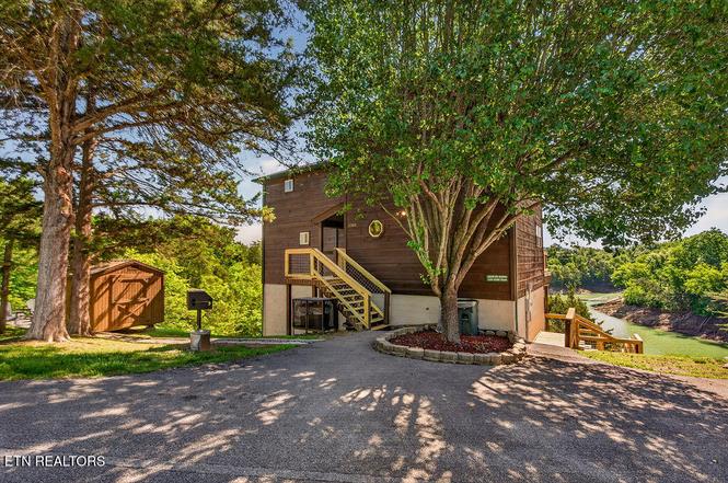 2350 Kerr Rd, Sevierville, TN