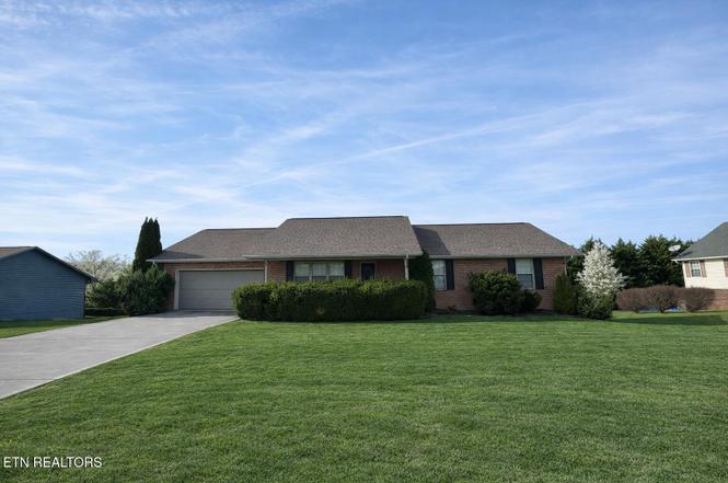 1613 Jasmine Trl, Sevierville, TN