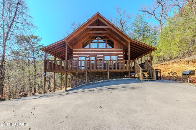 1554 Bear Valley Rd, Sevierville, TN