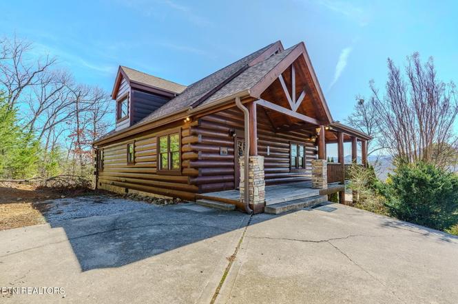 2453 Hackberry Dr, Sevierville, TN