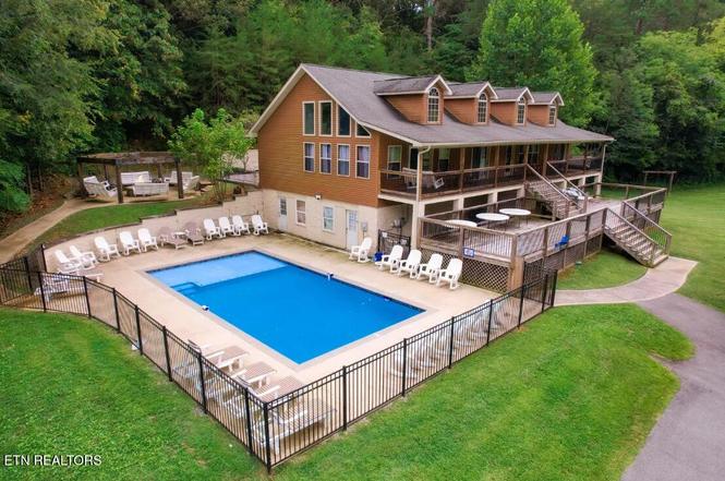 665 Gists Creek Rd, Sevierville, TN