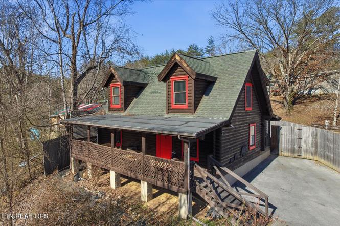 1520 Seagle Hollow Rd, Sevierville, TN