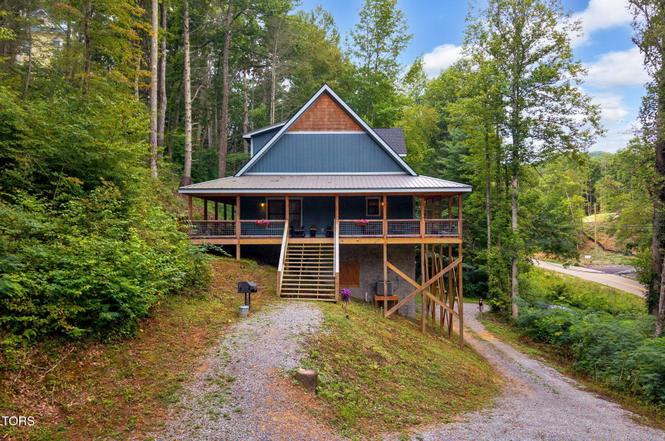 2489 Waldens Creek Rd, Sevierville, TN