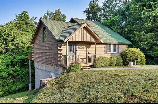 502 Hideaway Ridge Cir, Sevierville, TN