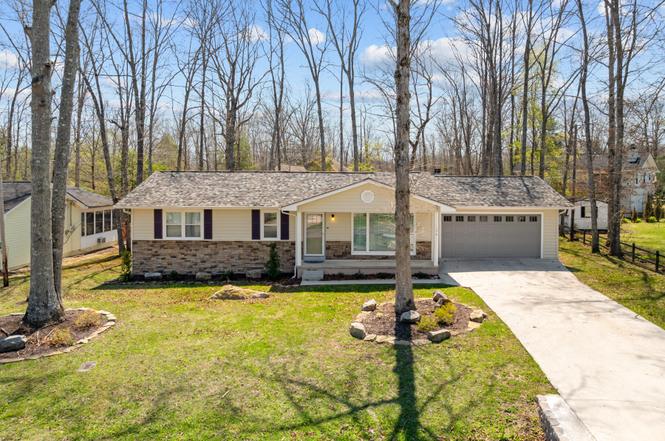 156 Dovenshire Dr, Crossville, TN