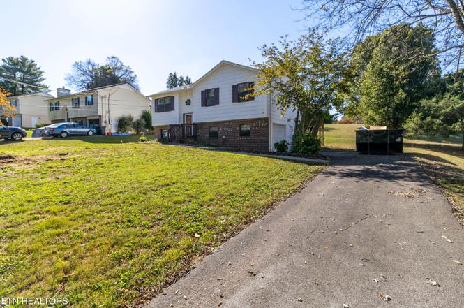 2632 Camden Way, Sevierville, TN