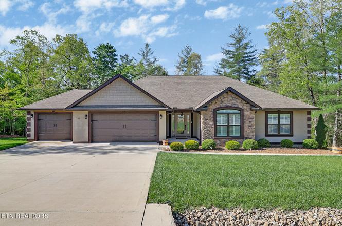 43 Renwick Dr, Crossville, TN