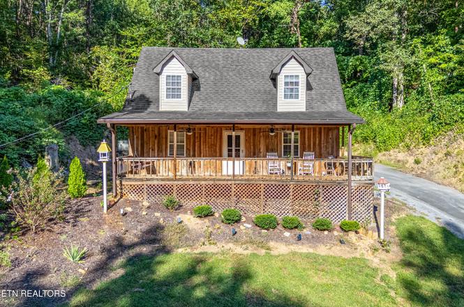 2881 Maples Branch Rd, Sevierville, TN
