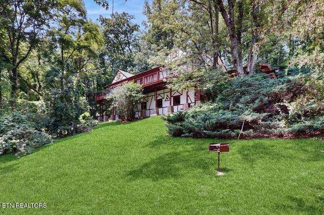 3132 Hatcher Top Rd, Sevierville, TN