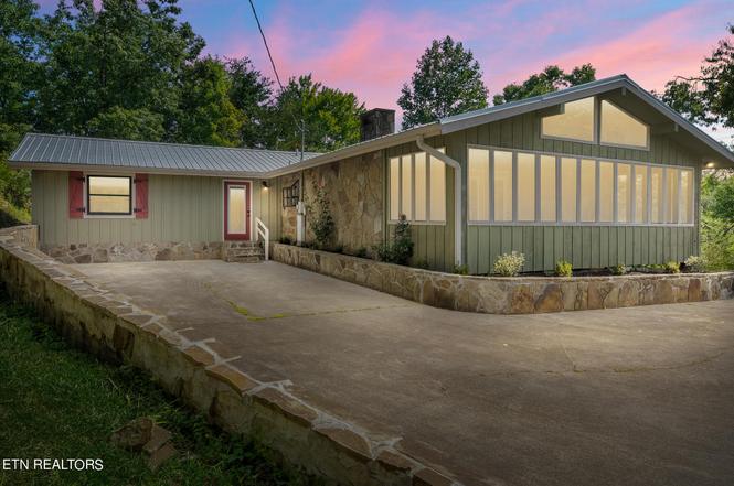 3250 Huckleberry Way, Sevierville, TN