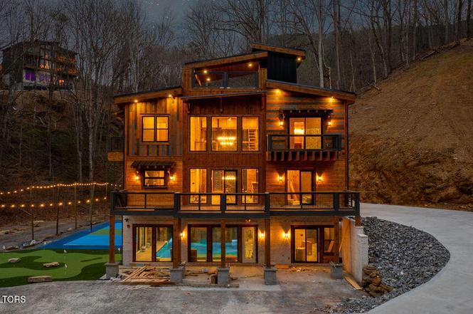 1880 Allen Way, Sevierville, TN