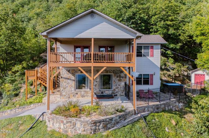 954 Pawnee Ct, Sevierville, TN