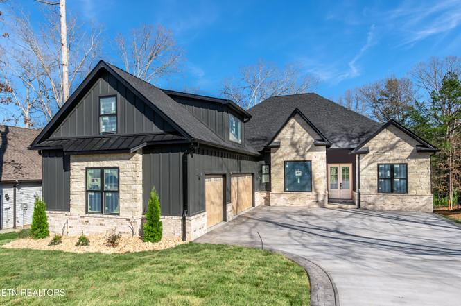 207 Ottawa Pl, Loudon, TN