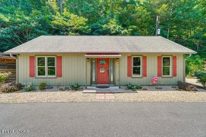 840 Sleepy Hollow Rd, Gatlinburg, TN