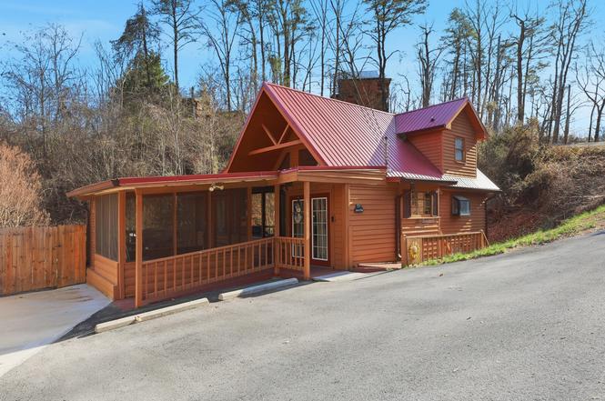 727 Sunrise Blvd, Sevierville, TN
