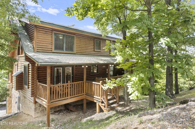 1665 Mountain Lodge Way, Sevierville, TN