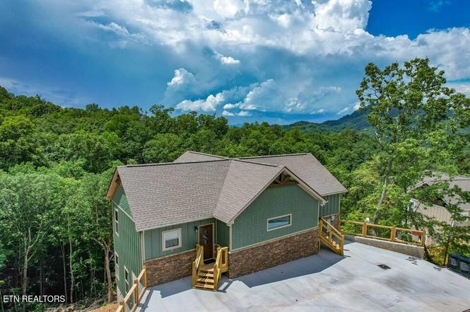 3321 Grouse Ridge Ln, Sevierville, TN