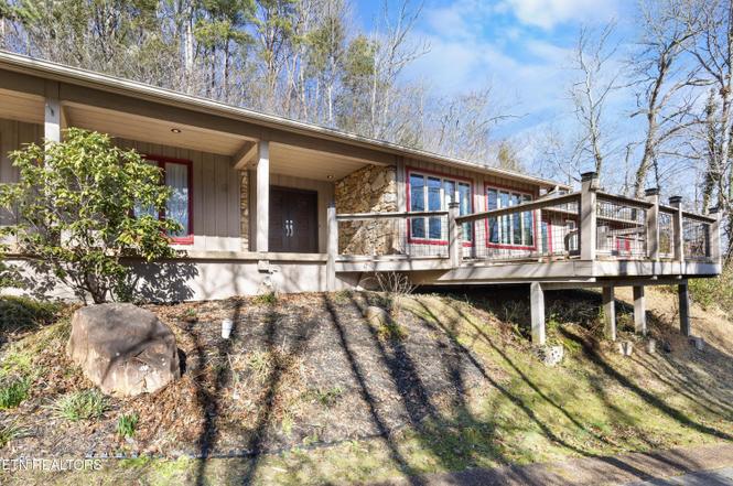 333 Gatlin Dr, Gatlinburg, TN