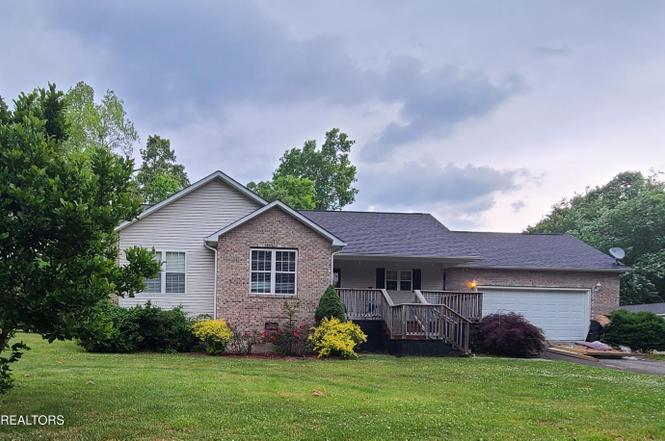 505 Yuchi Dr, Crossville, TN
