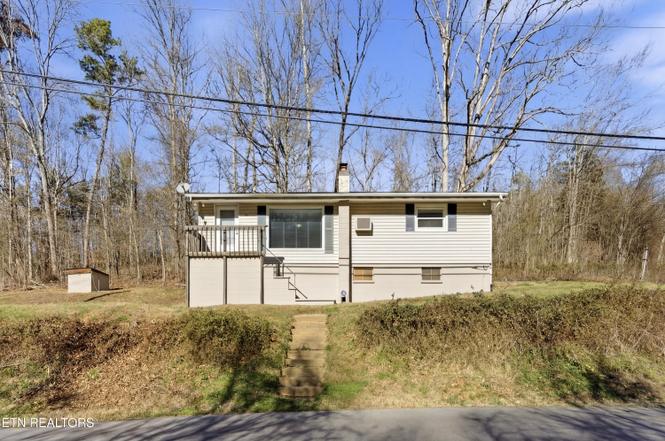 950 Indian Gap Rd, Sevierville, TN