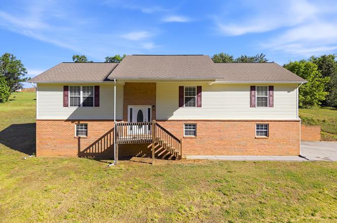 1690 River Bend Rd, Sevierville, TN