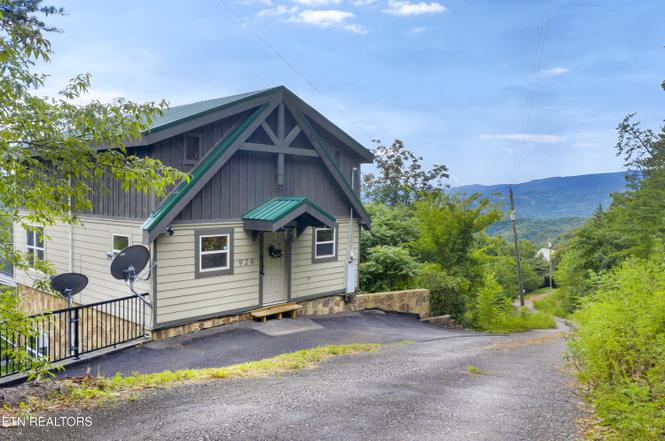 920 Falcon View Way, Sevierville, TN