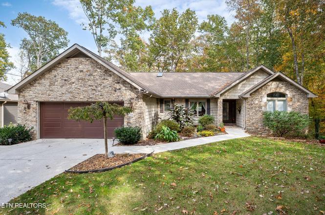 122 Pineridge Loop, Crossville, TN