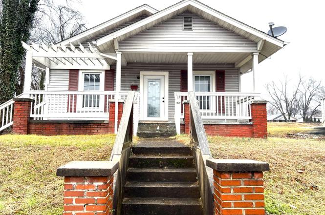 826 Mulberry St, Loudon, TN