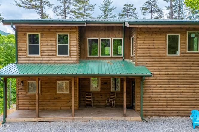 2932 Ginas Way, Sevierville, TN