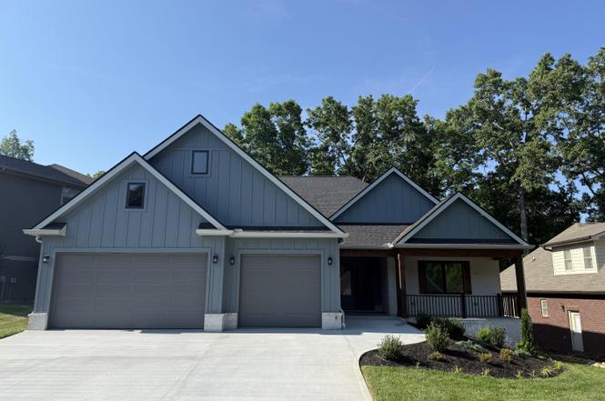 208 Ootsima Way, Loudon, TN