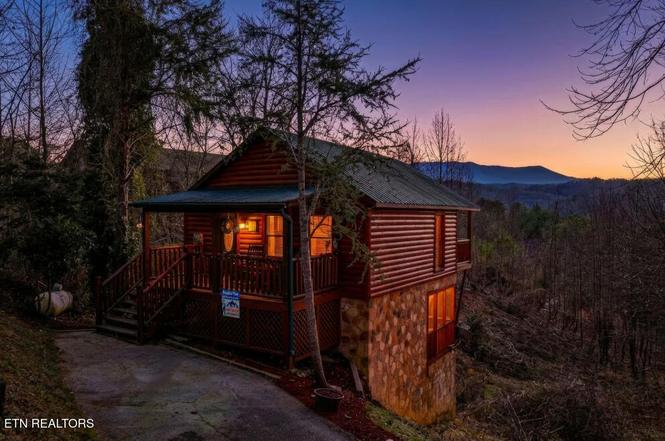3537 Bear Pen Gap Rd, Sevierville, TN