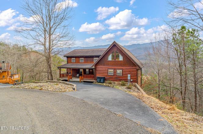 206 Rodeo Dr, Gatlinburg, TN