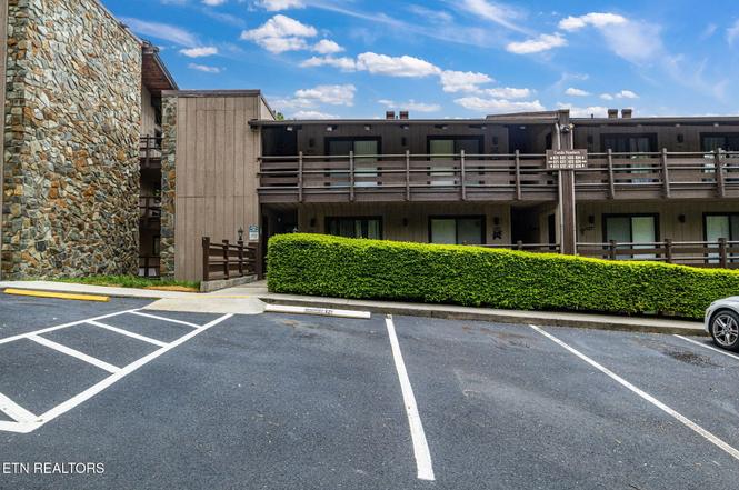 1081 Cove Rd #612, Sevierville, TN