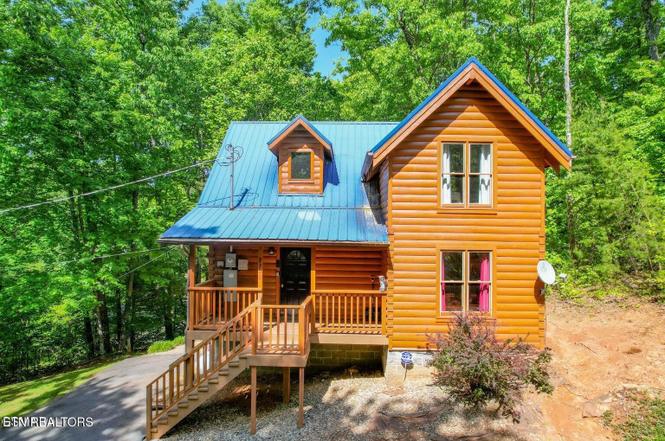 2302 E View Dr, Sevierville, TN